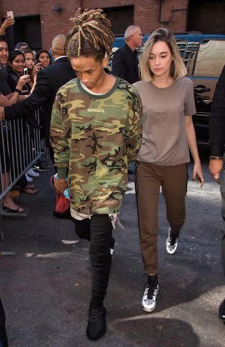全黑 YEEZY 350