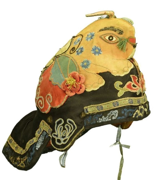 山西博物馆现代“兔”童帽