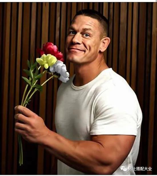 john cena的寸头十分适合他