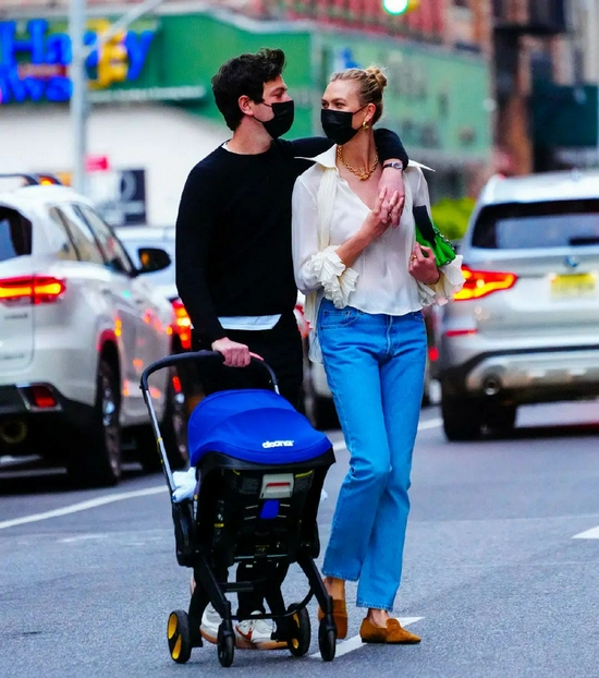 Karlie Kloss&Joshua Kushner