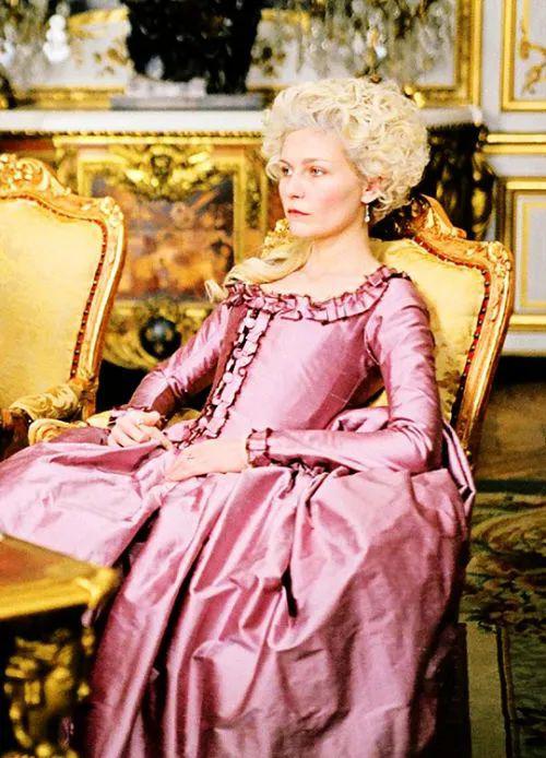 电影《绝代艳后》剧照