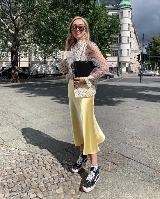 鱼尾裙作为冬天的内搭其实也很好看的