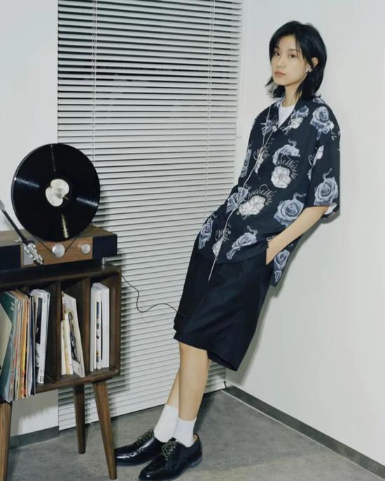 短发女孩这么穿太好看了