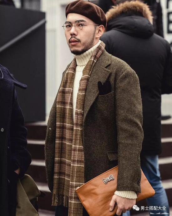 脖子短不能穿高领掌握技巧穿出你的高领风格