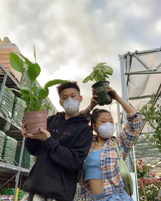 但据说因为那位粉丝当时已经有男朋友了,所以vanntey heng应该是另外