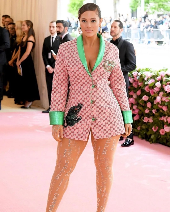  Floyd Mayweather / Ashley Graham