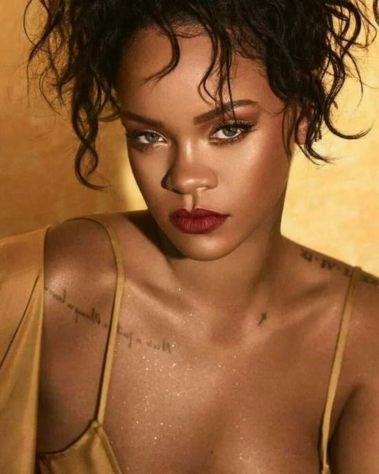 Fenty Beauty创始人和首席执行官Rihanna