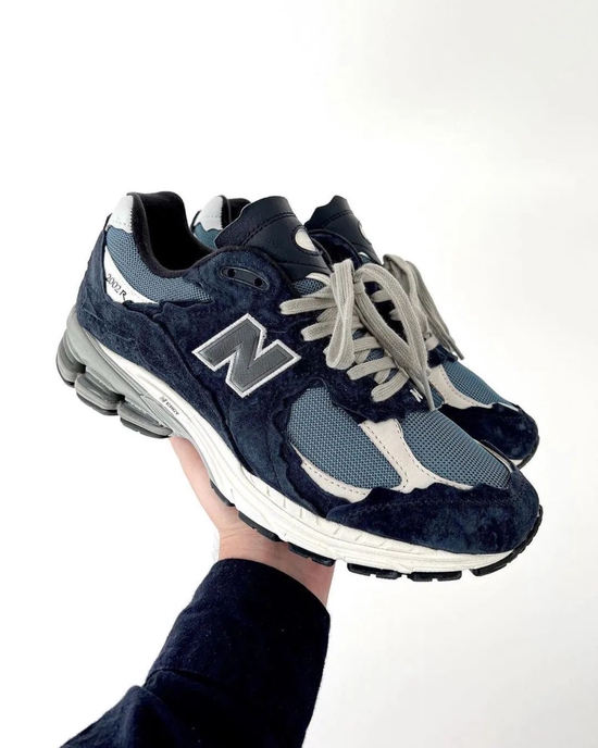  New Balance 2002R Refined Future