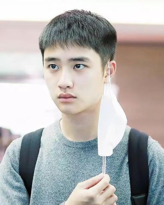 夏日清爽的懒人发型简单打理就能帅气出门