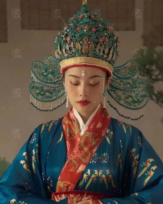 图源小红书@美人赋摄影工作室