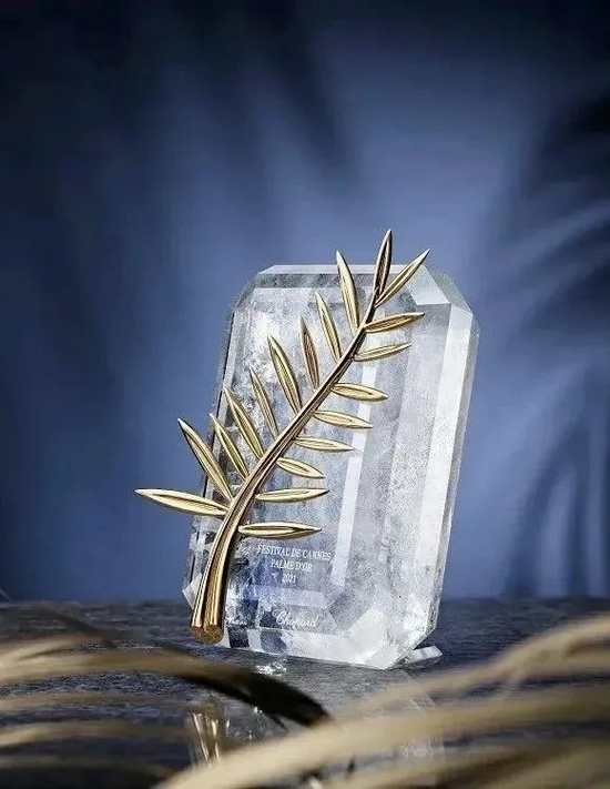 萧邦为第74届戛纳电影节打造了金棕榈奖杯