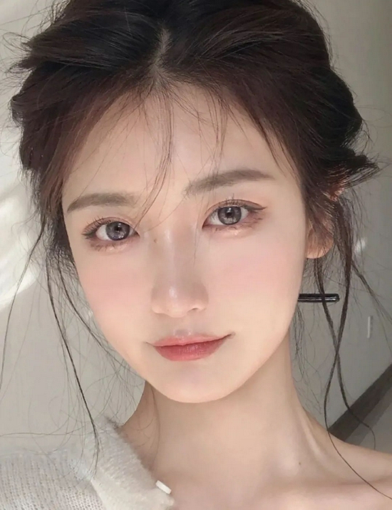 一看就让人心动的女生是怎样的星星眼告诉你