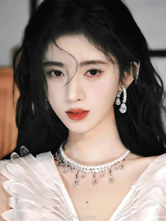图源来自:新浪微博 @人间甄宝