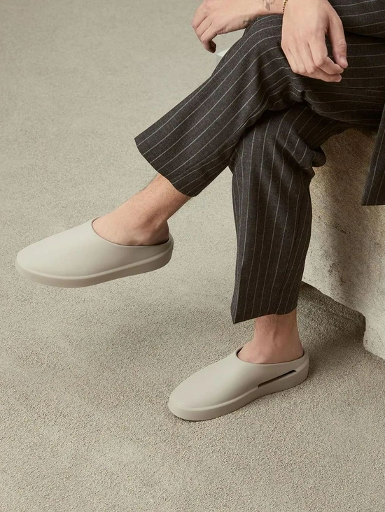 备受关注的ASICS 洞洞鞋，对未来的设计启示|adidas|ASICS|洞洞鞋_新浪 