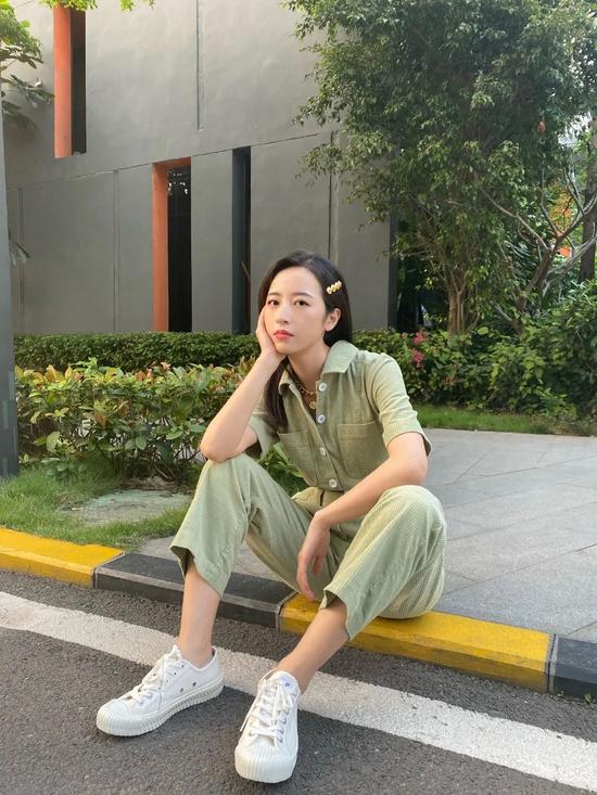 穿起来超麻烦的连体裤 它的魔力到底在哪里