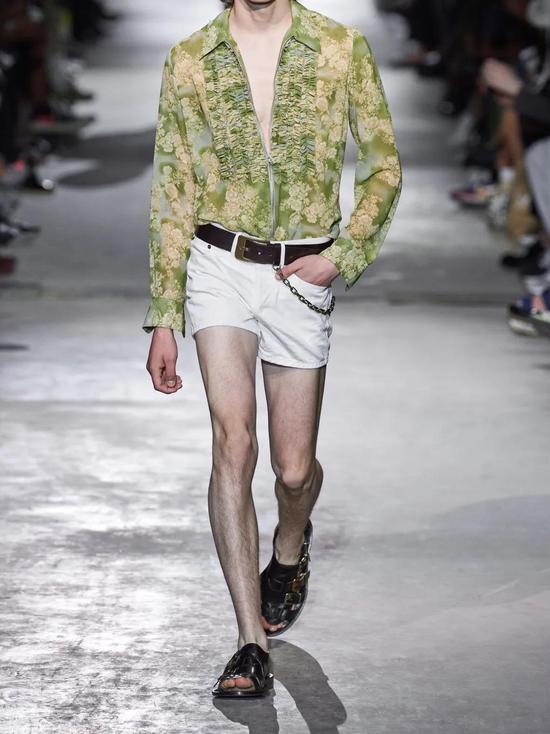 怎么吸引3型夏季如何驾驭短裤 才能吸引姑娘们的目光？_https://www.jmylbn.com_新闻资讯_第35张