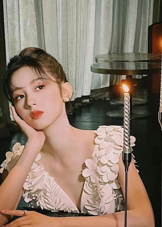 今年的桃花KPI我靠这些美妆攻略最后一搏了