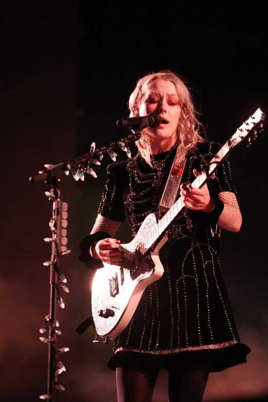 phoebe bridgers in gucci