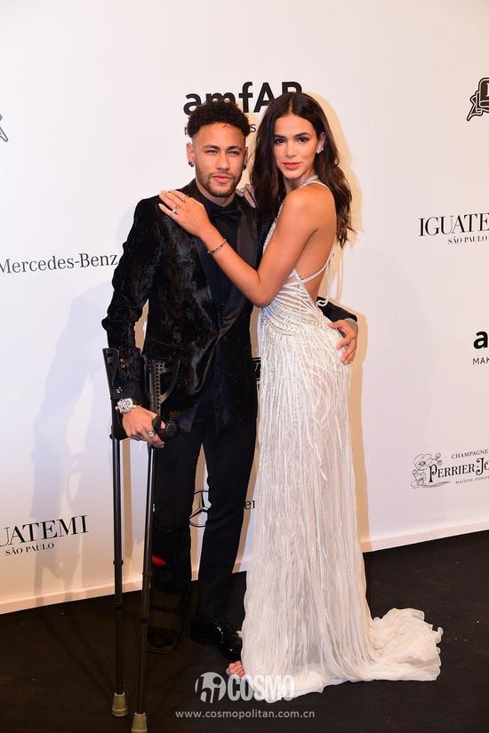 世界杯球星们的太太女友们 一个比一个美