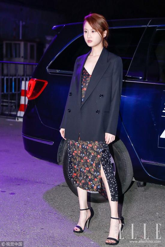 仙女裙加西装 给你2018上半年最省力最美公式