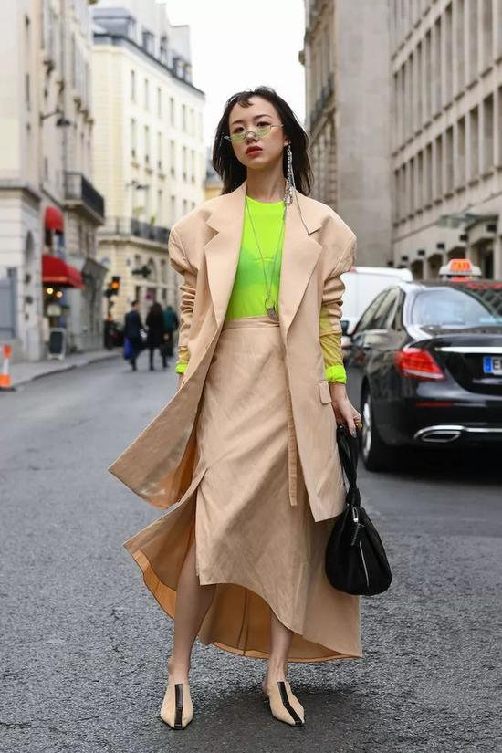 你为什么hold不住荧光色