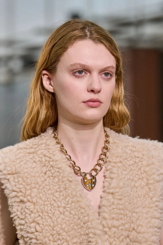  Chloé　Fall 2022 Ready-to-Wear