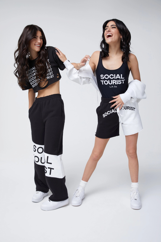 A&F 集团推出 Social Tourist