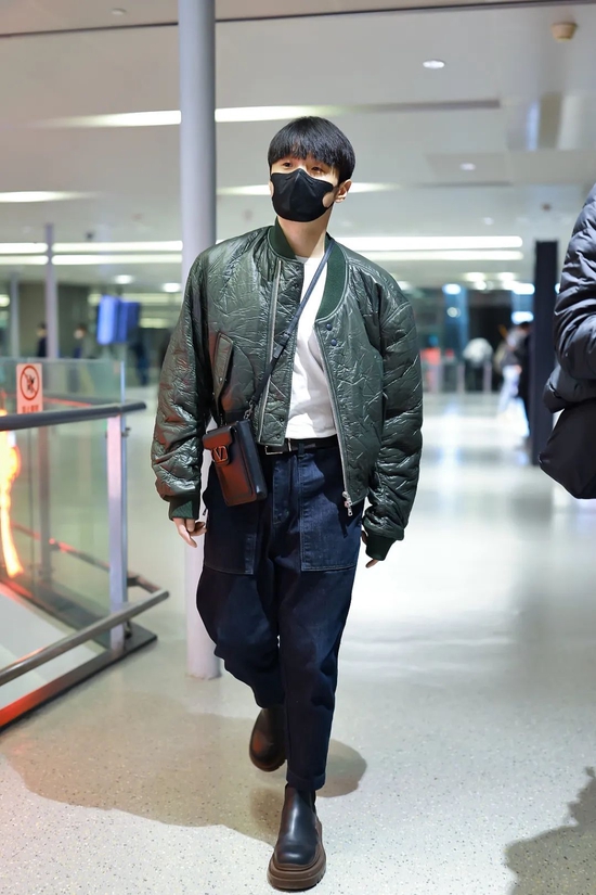 男星街拍威廉出席前女友婚礼甜茶和小李子一起泡吧