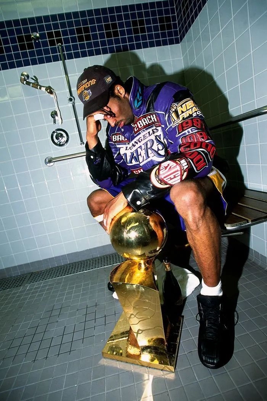Jeff 打造的 Kobe 冠军夹克 / Via WSJ