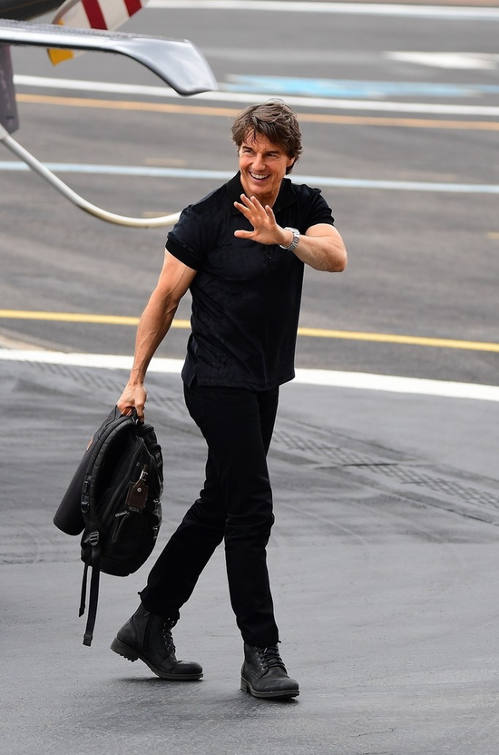 当地时间6月25日，Tom Cruise现身伦敦