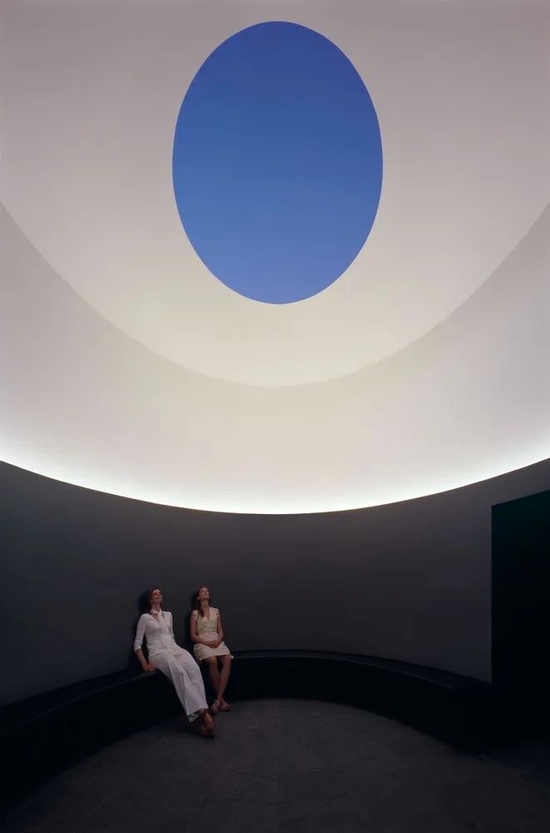 James Turrell‘Skyspeaces’系列作品 | Via Fernando Ortega
