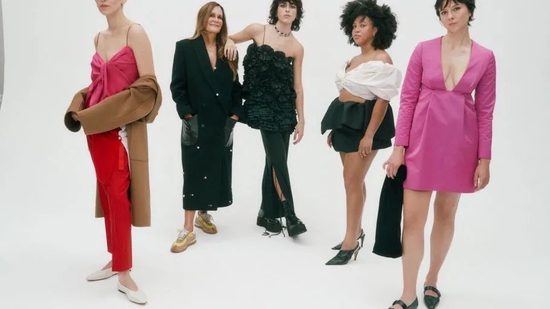  The RealRealli‘y 利用旧衣改造的 ReCollction 系列颇受消费者欢迎