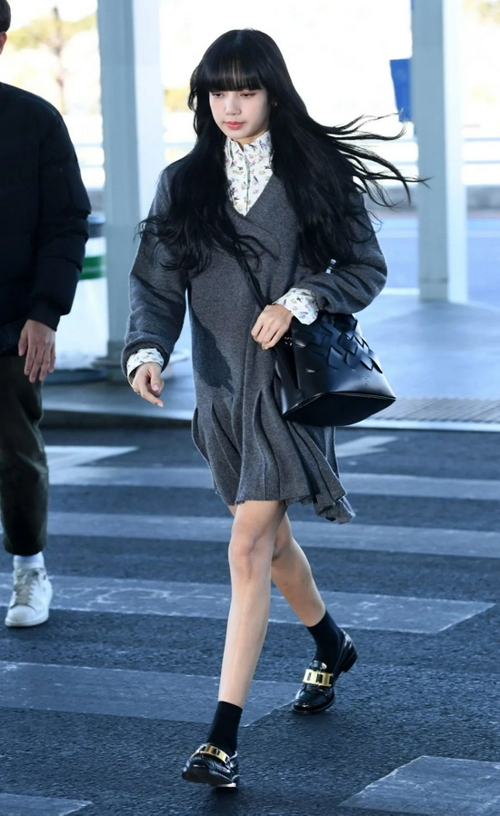 想看韩国明星街拍的一篇blackpink私服赏送给你们