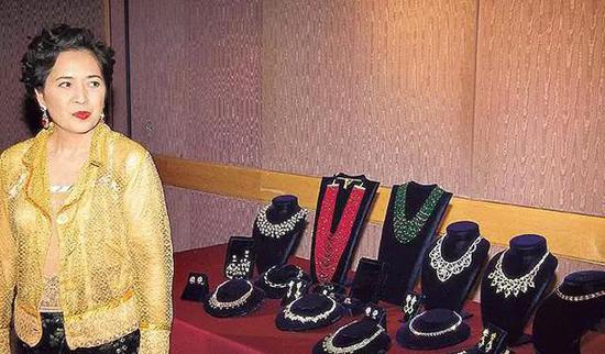 宝咏琴关于chanel传奇战绩特别多!