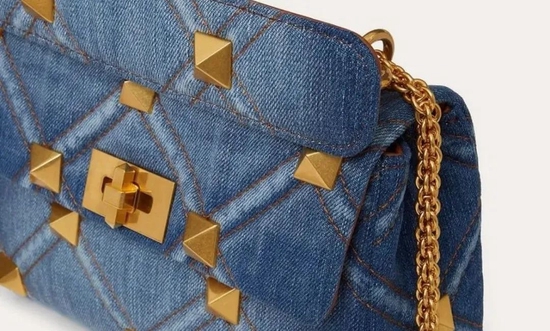  Valentino Garavani Romanstud in&nbsp;Denim