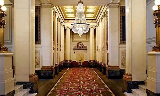 Clarion Bedford Hotel