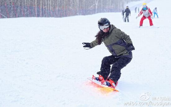 滑雪超人霍思燕 图片源自霍思燕微博