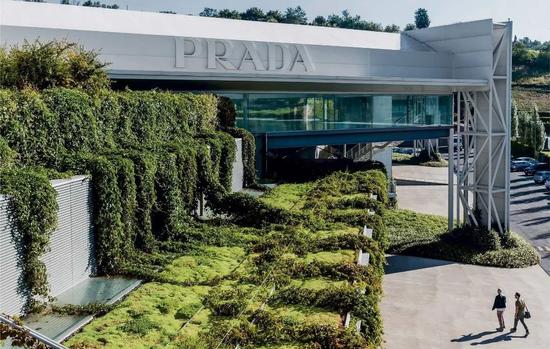 位于意大利托斯卡尼的Prada“花园工厂”