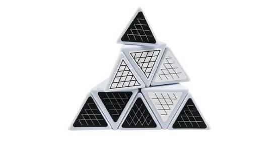 金字塔3D魔方