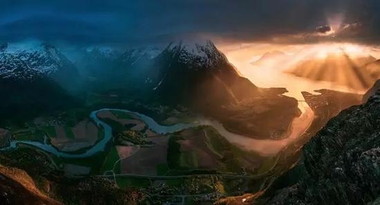 Max Rive