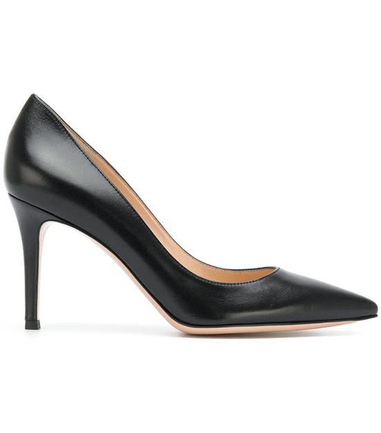 高跟鞋:Gianvito Rossi