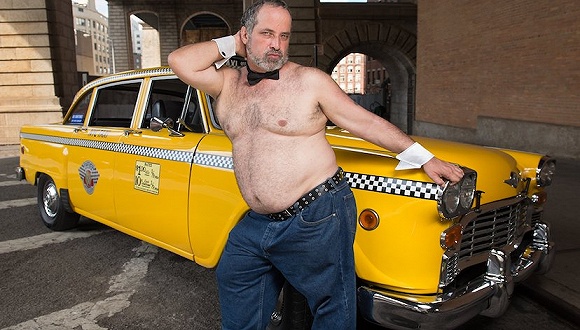 图片来源：Longshorts、纽约出租车日历官网
