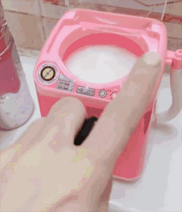 精力都花在了挑选化妆工具上?我更在乎它们的清洁问题