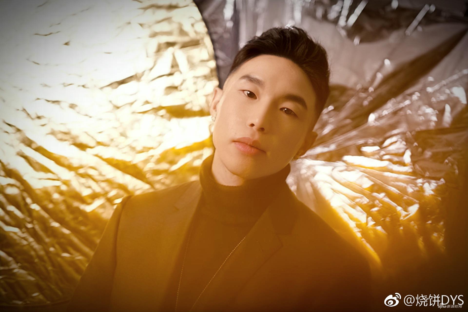 男人帮大褂加身仙风道骨德云社的颜也能嗑了