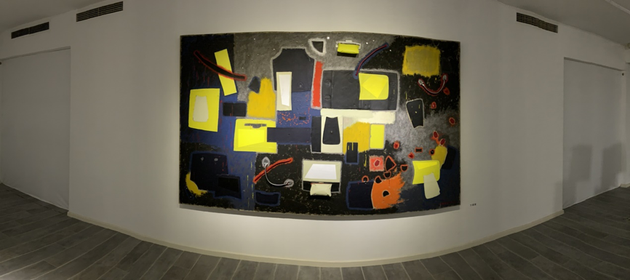 方建喜作品:在我的作品中,分布画面各处的手提包部件像是对一个工业化产品的分解,皮包本身带给我的使用属性或心理作用在作品中被消解或是转化,在这个过程中,我暂时忘记了部件本身,取而代之的是皮革的质感,颜色给我的直接感官刺激,我不追求作品是否有何具体的意义或是目的,而是创作过程中不同材质,色彩的碰撞和一种无法言明的秩序的探寻。