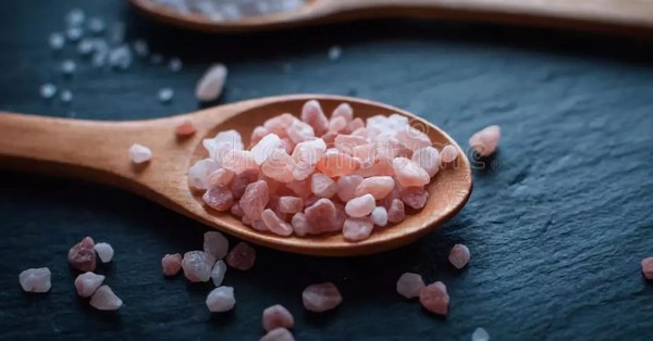 盐浴让你恢复玫瑰肤色