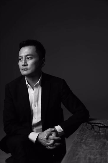 时尚集团组织架构调整 任命王锋为集团首位首席内容官