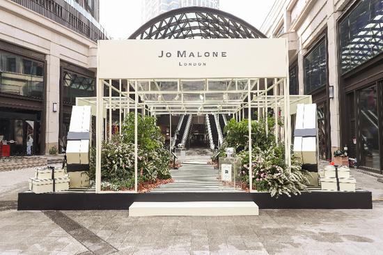 花开印象随我绽放jomalonelondon寻香主题展上海启幕