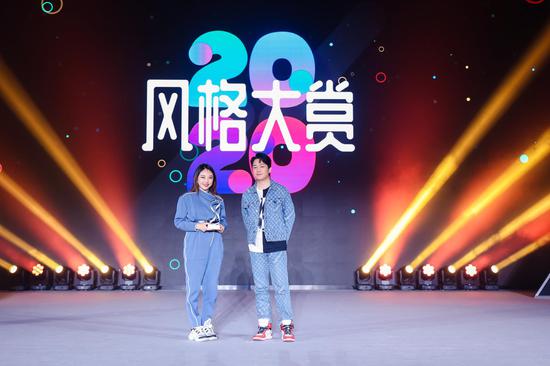 Louis Vuitton获评2020风格大赏 年度数字文化创意奢侈品牌 手机新浪网