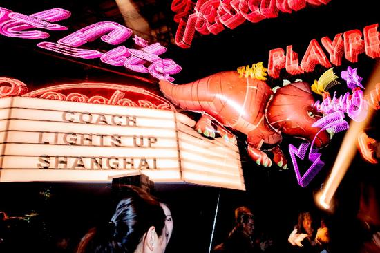 Coach2018年在上海举办时装展示现场